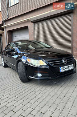 Купе Volkswagen CC / Passat CC 2011 в Львове