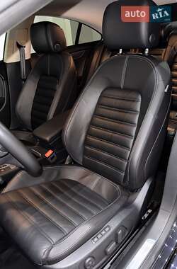 Купе Volkswagen CC / Passat CC 2015 в 