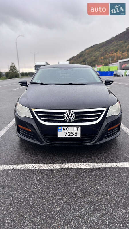 Купе Volkswagen CC / Passat CC 2010 в Мукачево