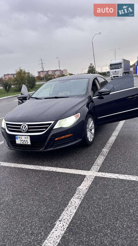 Купе Volkswagen CC / Passat CC 2010 в Мукачево