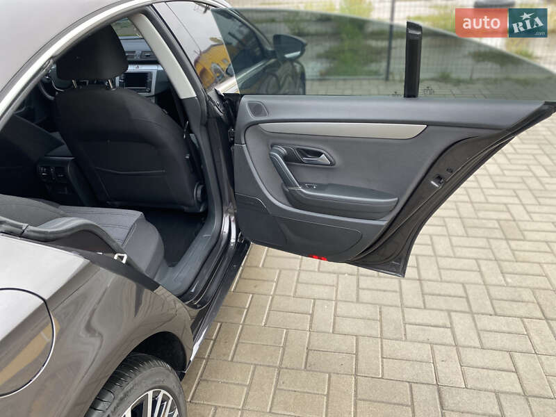Купе Volkswagen CC / Passat CC 2008 в Умані