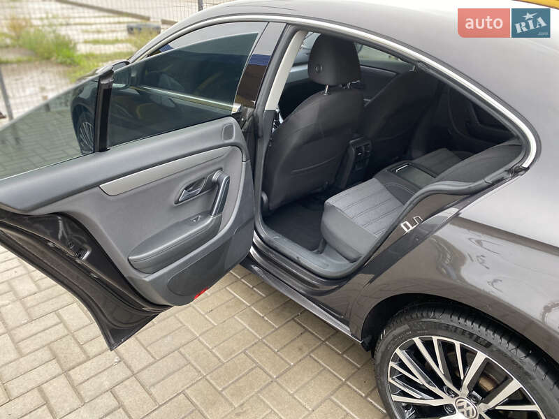 Купе Volkswagen CC / Passat CC 2008 в Умані