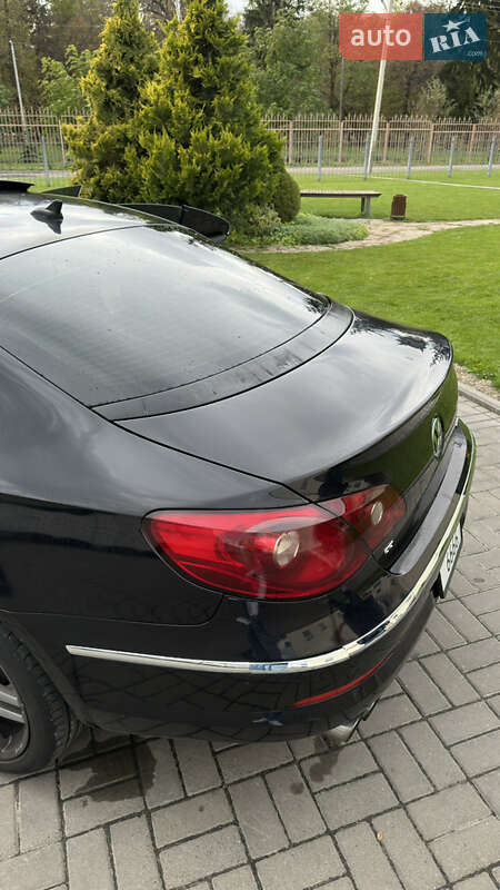 Купе Volkswagen CC / Passat CC 2011 в Смілі