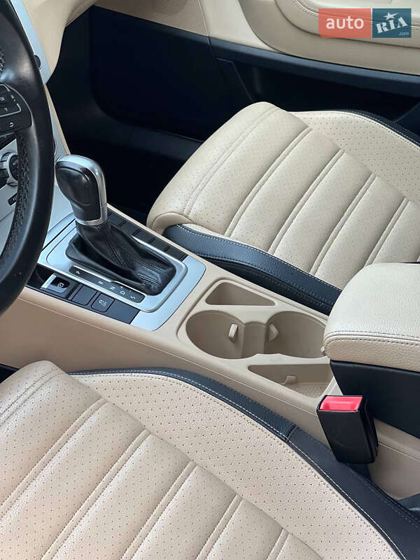 Купе Volkswagen CC / Passat CC 2013 в Києві фото 27 Купе Volkswagen CC / Passat CC 2013 в Києві