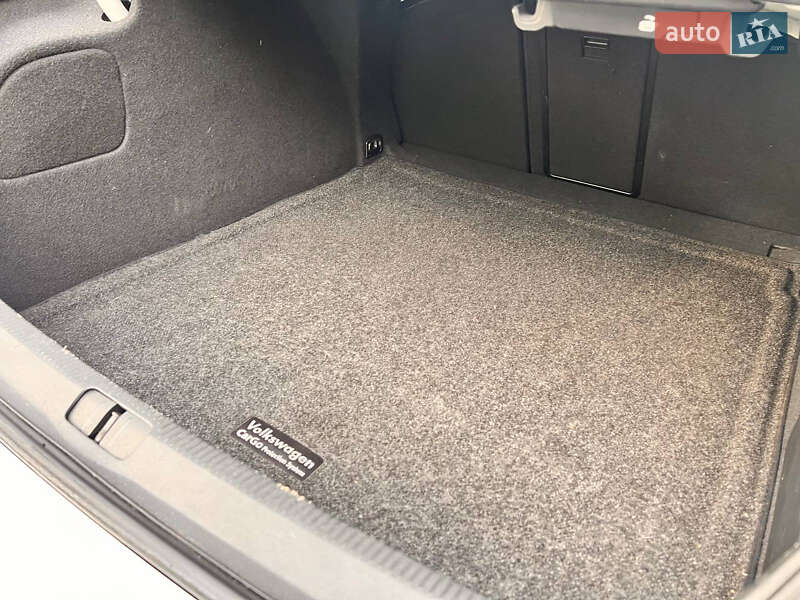 Купе Volkswagen CC / Passat CC 2013 в Києві фото 46 Купе Volkswagen CC / Passat CC 2013 в Києві