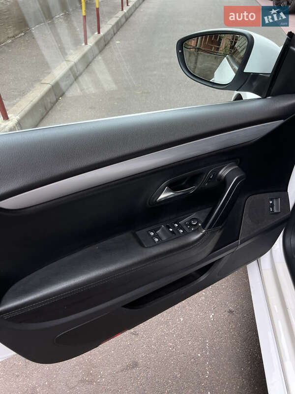 Купе Volkswagen CC / Passat CC 2012 в Одесі фото 13 Купе Volkswagen CC / Passat CC 2012 в Одесі