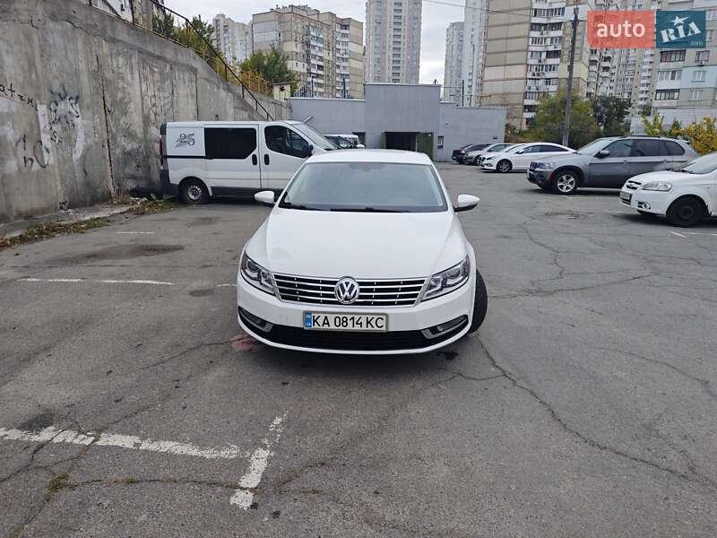 Купе Volkswagen CC / Passat CC 2013 в Киеве