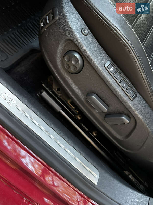 Купе Volkswagen CC / Passat CC 2013 в Києві фото 10 Купе Volkswagen CC / Passat CC 2013 в Києві