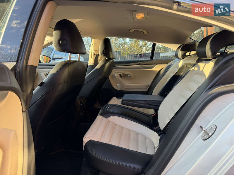 Купе Volkswagen CC / Passat CC 2010 в Івано-Франківську