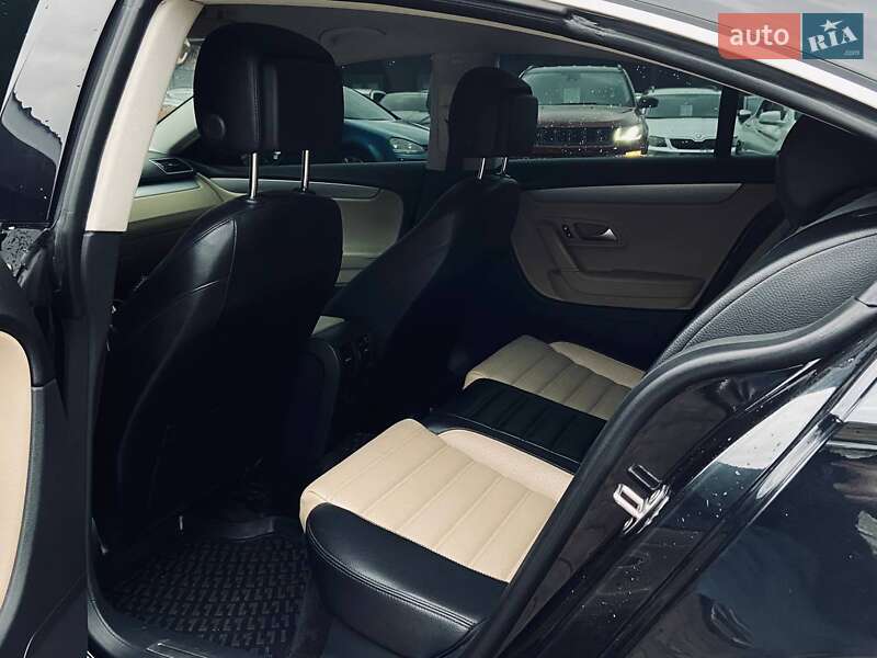 Купе Volkswagen CC / Passat CC 2012 в Миколаєві
