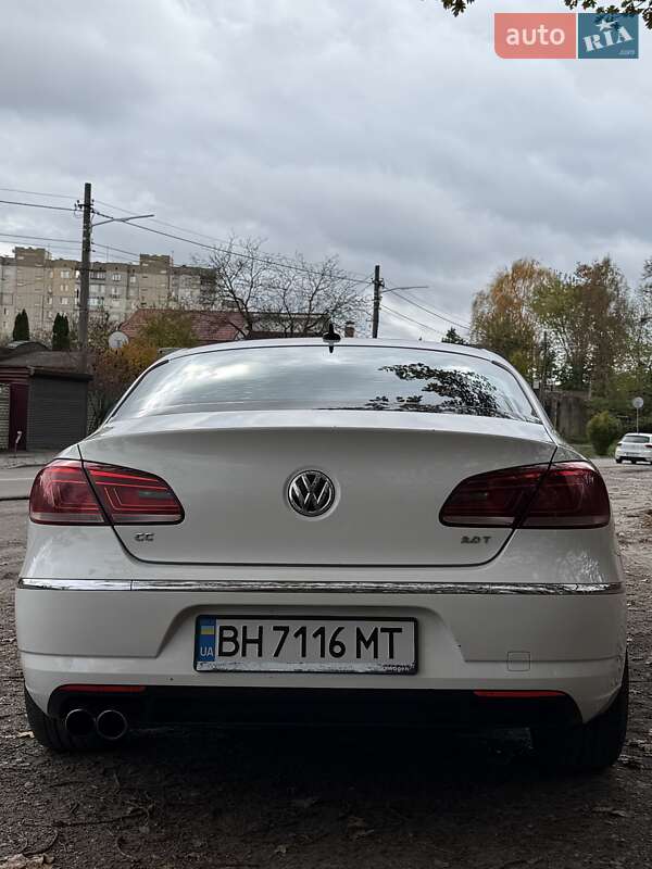 Купе Volkswagen CC / Passat CC 2012 в Києві