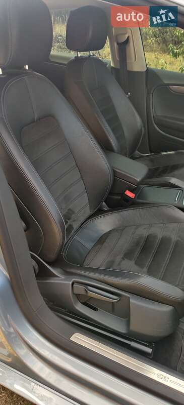 Купе Volkswagen CC / Passat CC 2012 в Каменском