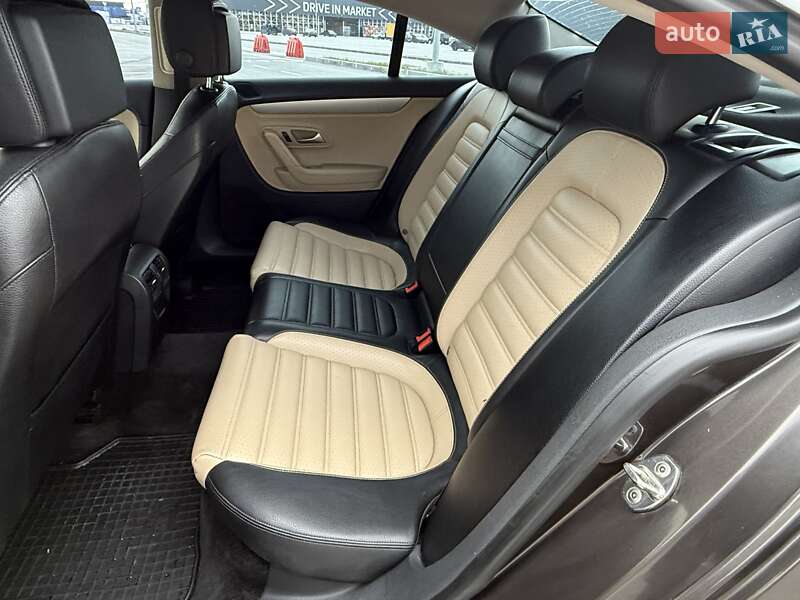Купе Volkswagen CC / Passat CC 2013 в Дніпрі