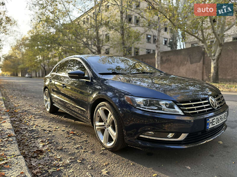 Купе Volkswagen CC / Passat CC 2012 в Миколаєві