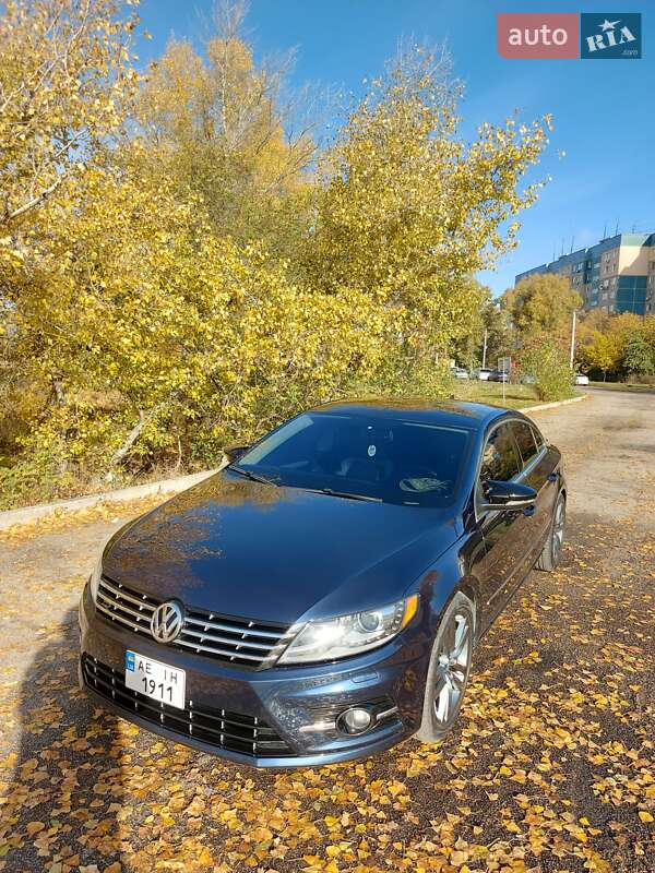 Купе Volkswagen CC / Passat CC 2012 в Дніпрі