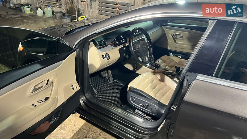 Купе Volkswagen CC / Passat CC 2013 в Кролевці