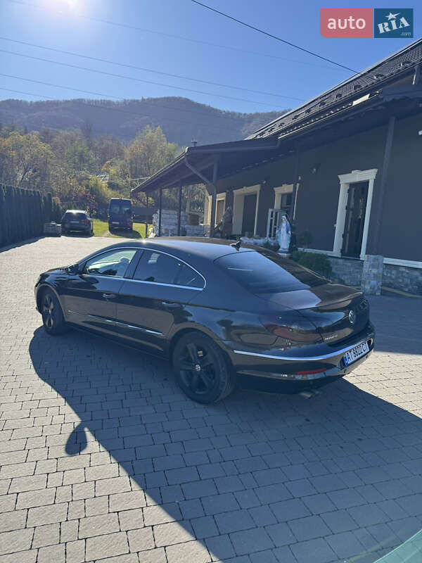 Купе Volkswagen CC / Passat CC 2009 в Косове