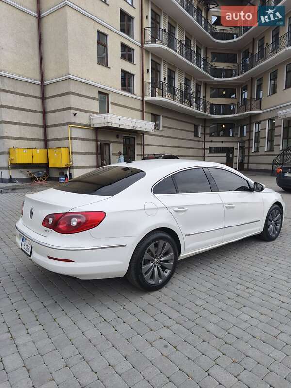 Купе Volkswagen CC / Passat CC 2011 в Шептицькому