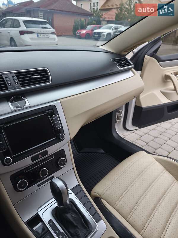Купе Volkswagen CC / Passat CC 2011 в Шептицькому