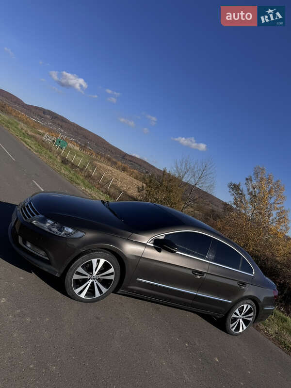 Купе Volkswagen CC / Passat CC 2012 в Іршаві