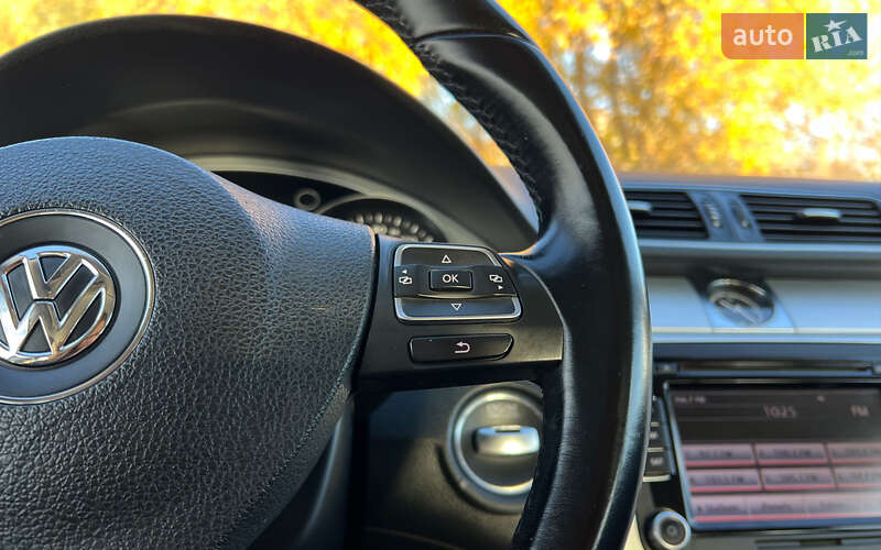 Купе Volkswagen CC / Passat CC 2012 в Львове