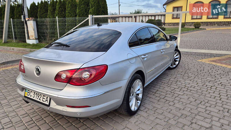 Купе Volkswagen CC / Passat CC 2009 в Львові