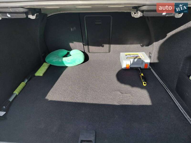 Купе Volkswagen CC / Passat CC 2013 в Умані фото 15 Купе Volkswagen CC / Passat CC 2013 в Умані