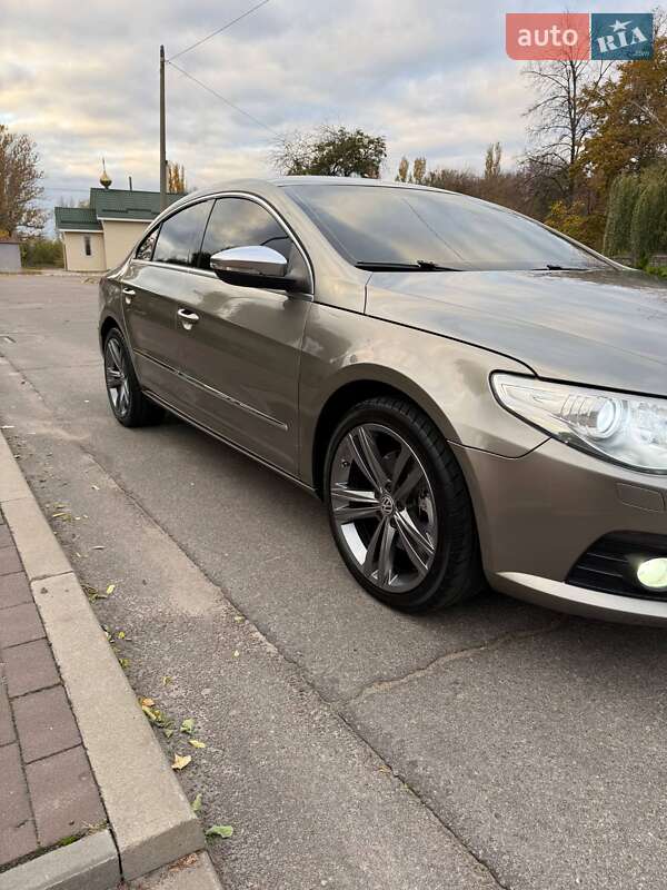 Купе Volkswagen CC / Passat CC 2009 в Кременчуге
