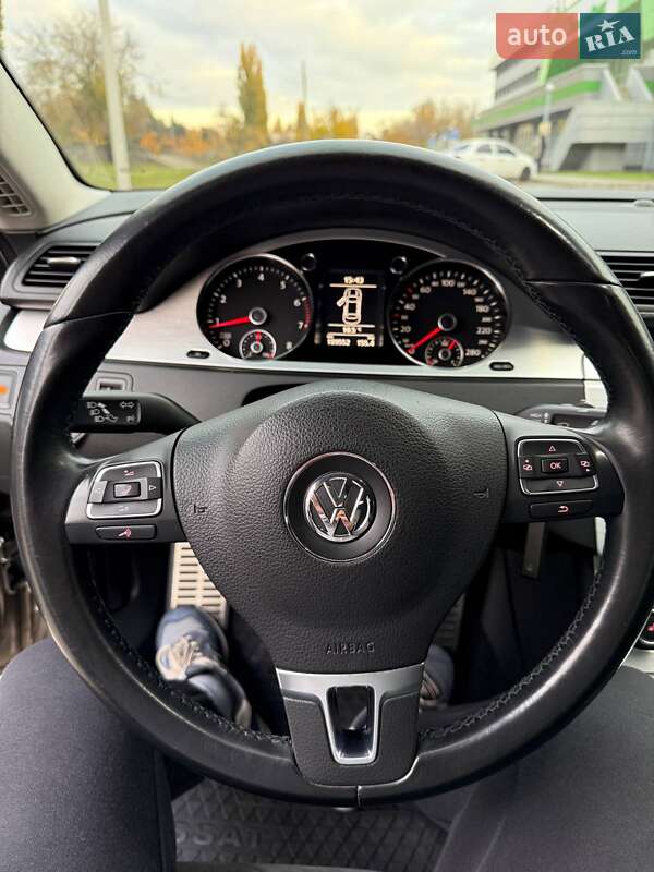 Купе Volkswagen CC / Passat CC 2009 в Кременчуге