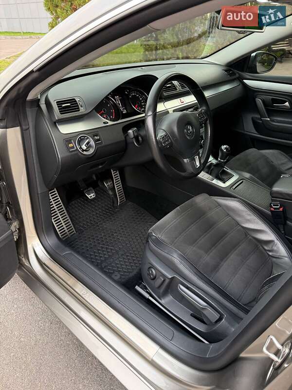 Купе Volkswagen CC / Passat CC 2009 в Кременчуге