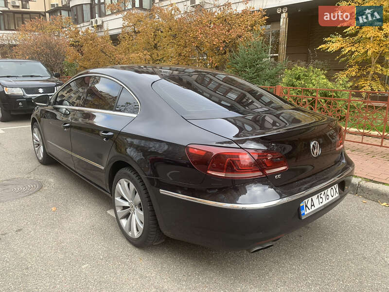 Купе Volkswagen CC / Passat CC 2012 в Києві