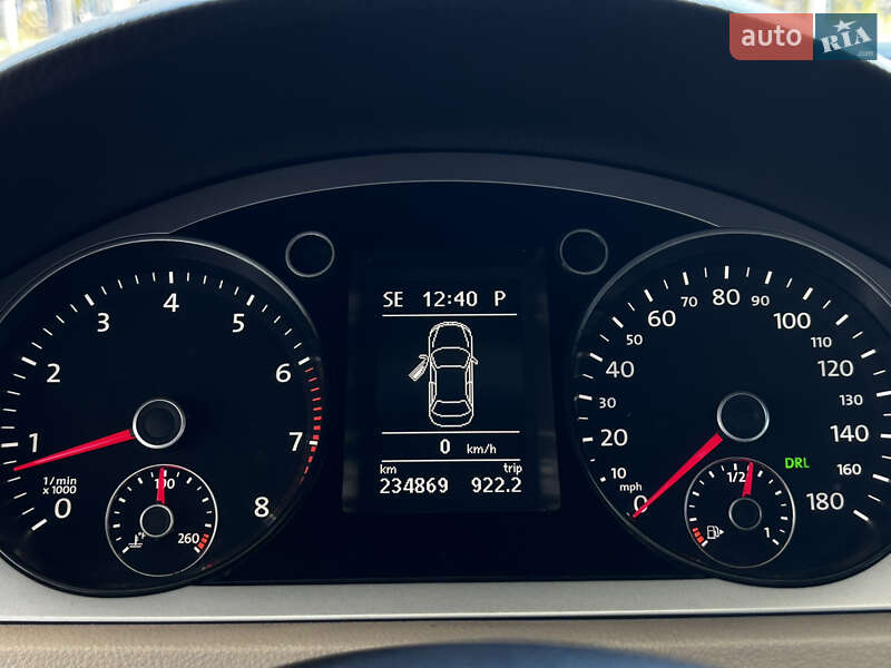 Купе Volkswagen CC / Passat CC 2010 в Миколаєві