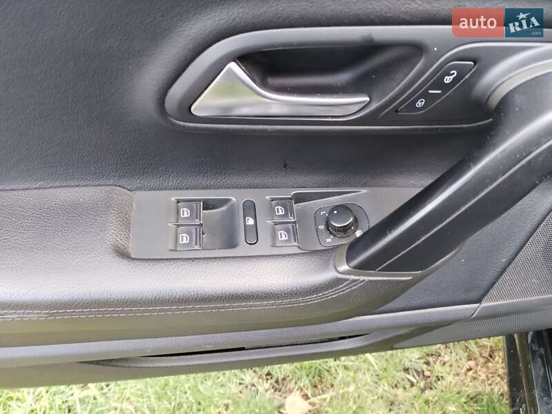 Купе Volkswagen CC / Passat CC 2011 в Полтаве