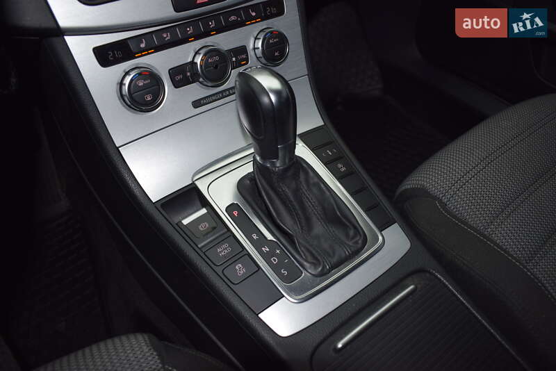 Купе Volkswagen CC / Passat CC 2012 в Житомире фото 24 Купе Volkswagen CC / Passat CC 2012 в Житомире