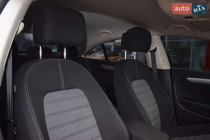 Купе Volkswagen CC / Passat CC 2012 в Житомире фото 27 Купе Volkswagen CC / Passat CC 2012 в Житомире