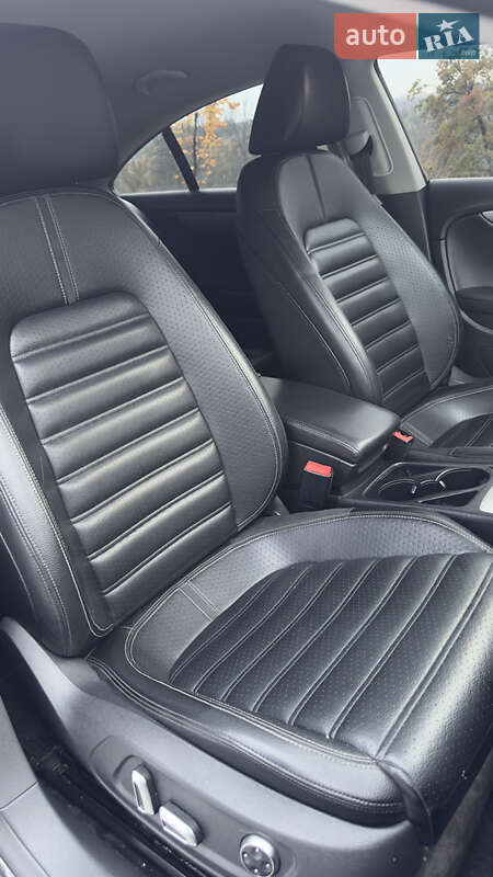 Купе Volkswagen CC / Passat CC 2011 в Кропивницькому фото 14 Купе Volkswagen CC / Passat CC 2011 в Кропивницькому