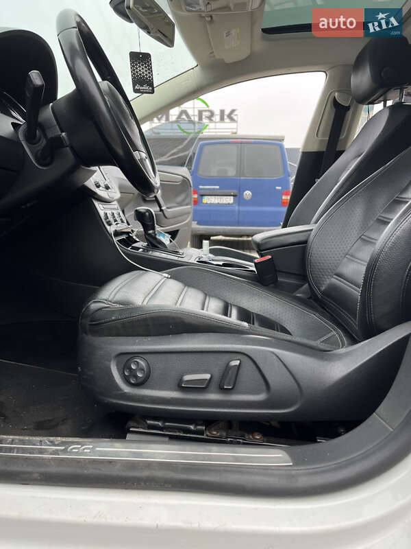 Купе Volkswagen CC / Passat CC 2012 в Львові