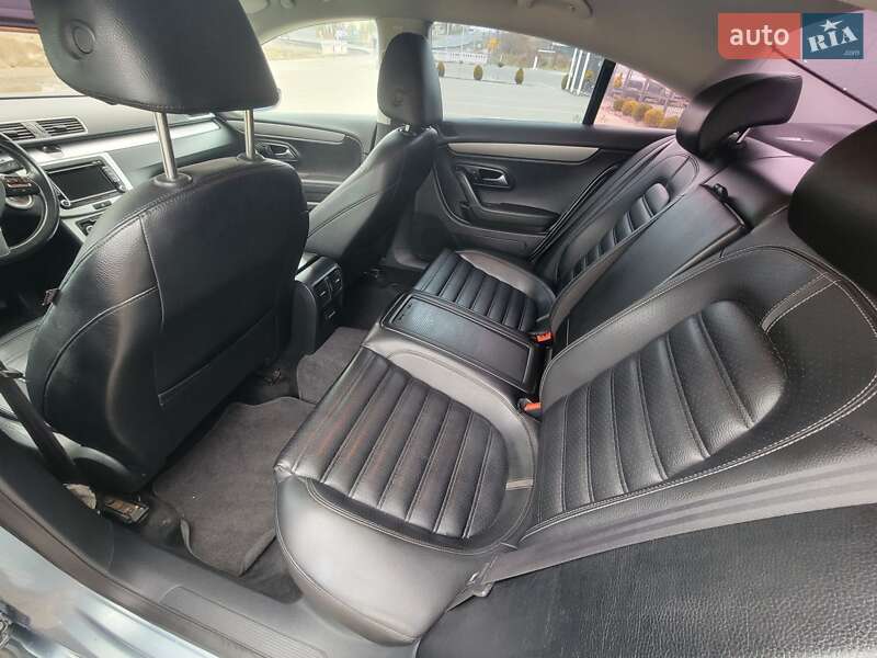 Купе Volkswagen CC / Passat CC 2011 в Дублянах