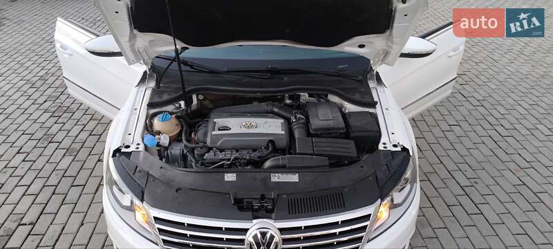 Купе Volkswagen CC / Passat CC 2012 в Мукачево