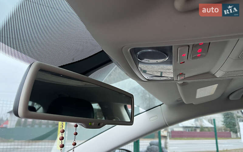 Купе Volkswagen CC / Passat CC 2013 в Коломиї