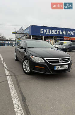 Купе Volkswagen CC / Passat CC 2011 в Києві