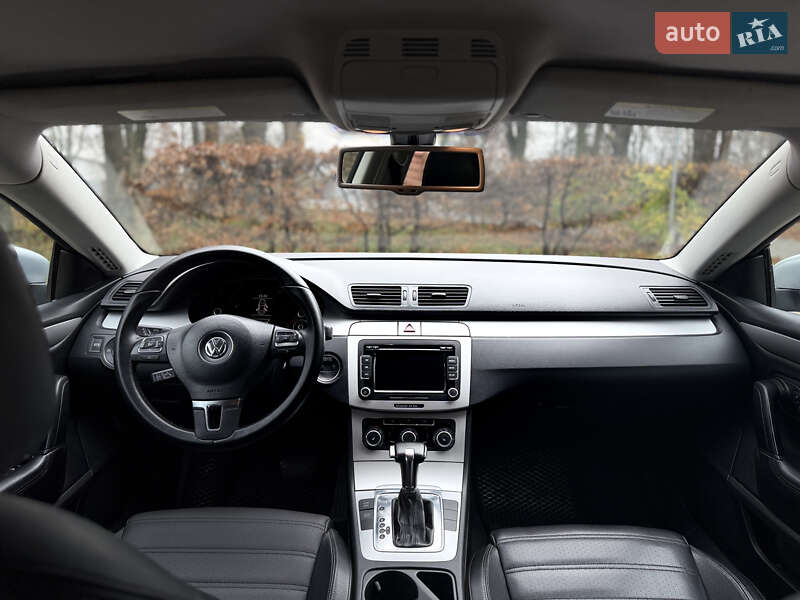 Купе Volkswagen CC / Passat CC 2009 в Василькові