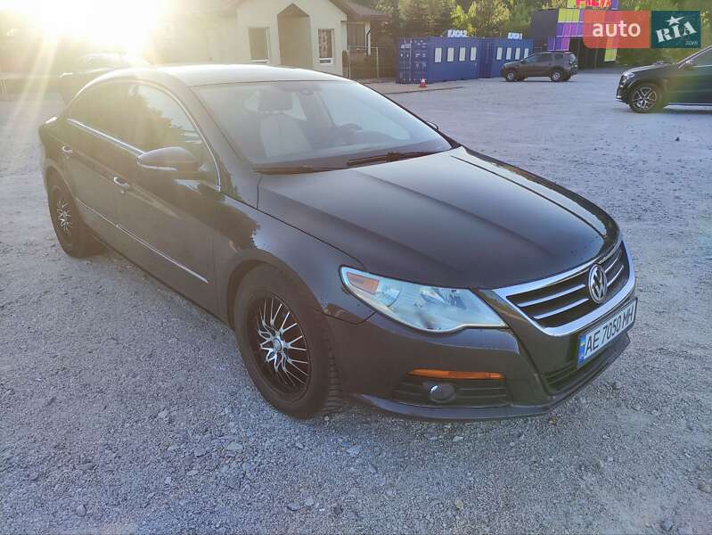 Купе Volkswagen CC / Passat CC 2009 в Дніпрі