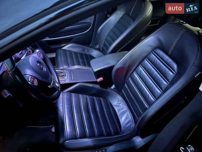 Купе Volkswagen CC / Passat CC 2015 в Чернігові