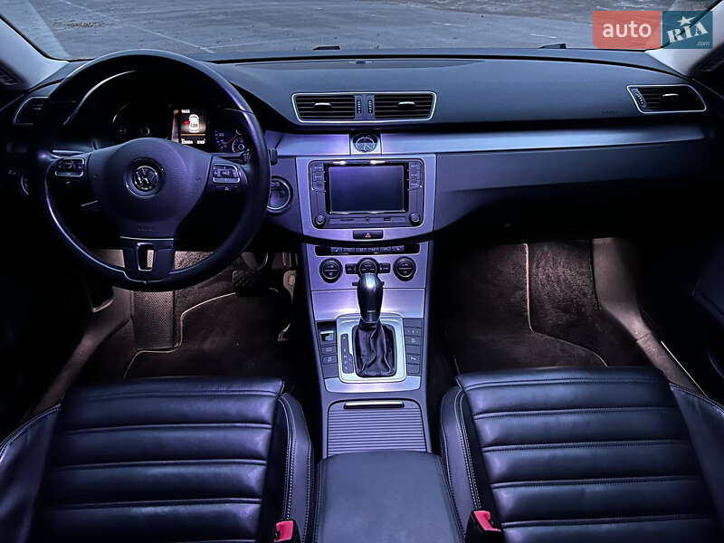 Купе Volkswagen CC / Passat CC 2015 в Чернігові