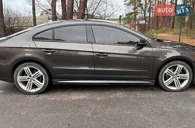 Купе Volkswagen CC / Passat CC 2016 в Києві