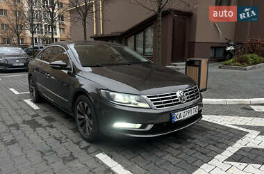 Купе Volkswagen CC / Passat CC 2012 в Киеве