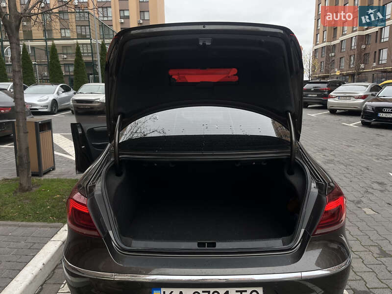 Купе Volkswagen CC / Passat CC 2012 в Киеве фото 7 Купе Volkswagen CC / Passat CC 2012 в Киеве