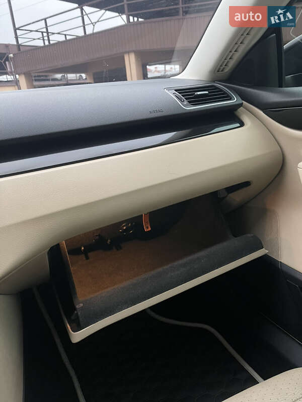 Купе Volkswagen CC / Passat CC 2012 в Одесі фото 35 Купе Volkswagen CC / Passat CC 2012 в Одесі