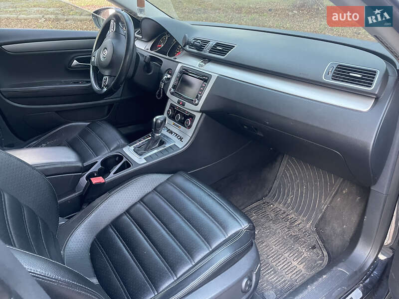 Купе Volkswagen CC / Passat CC 2011 в Полтаві